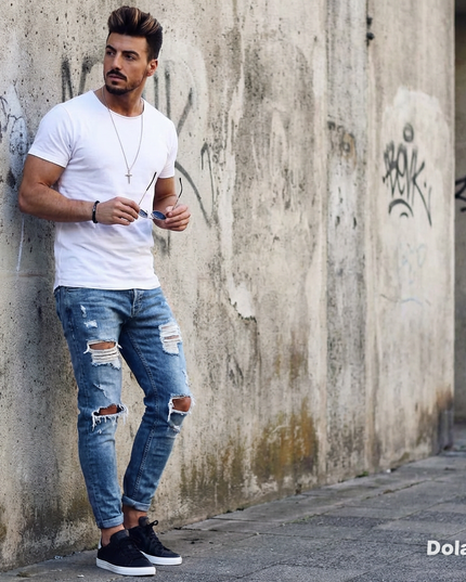 Blue Distressing Jeans